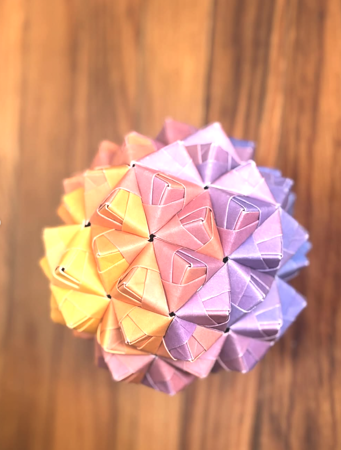 Rainbow kusudama