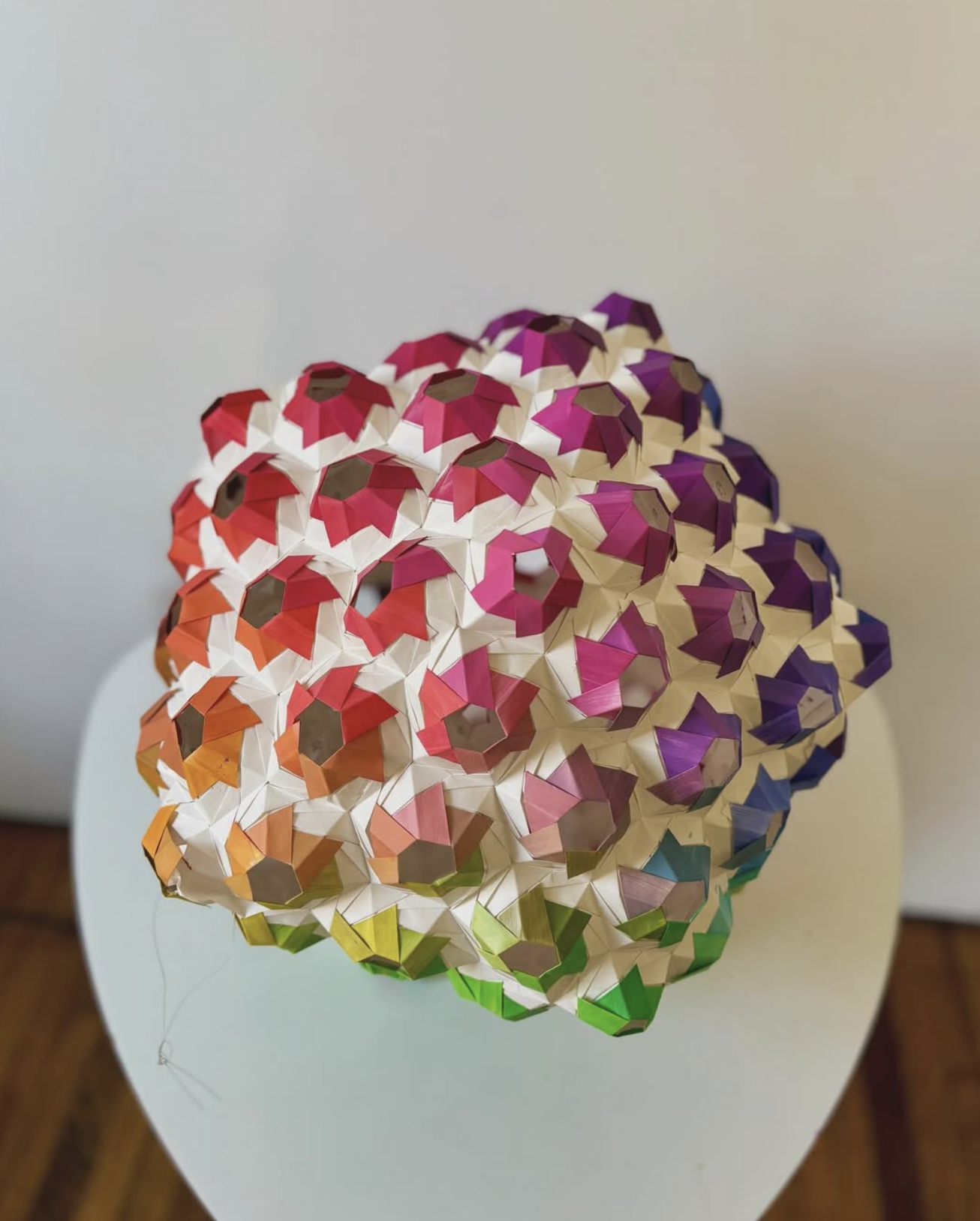 Rainbow cluster sphere